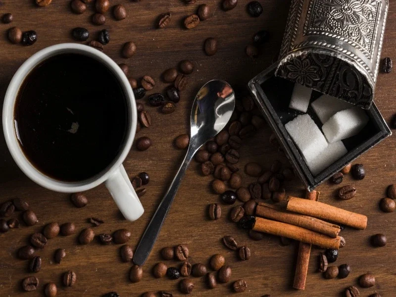 Nikmat di Lidah, Risiko di Tubuh: Saat Kopi Bertemu Rokok