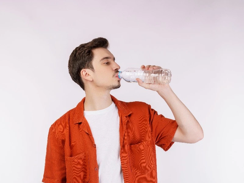 Tidak Cuma Ginjal, Jantung Bisa Terganggu Jika Jarang Minum Air Putih